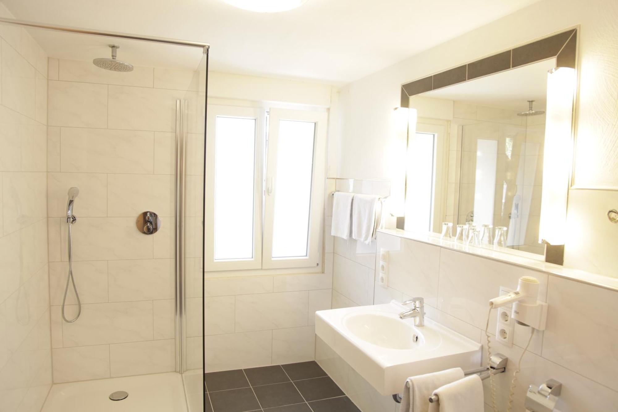 Breer S Hotel Schwerte Bagian luar foto