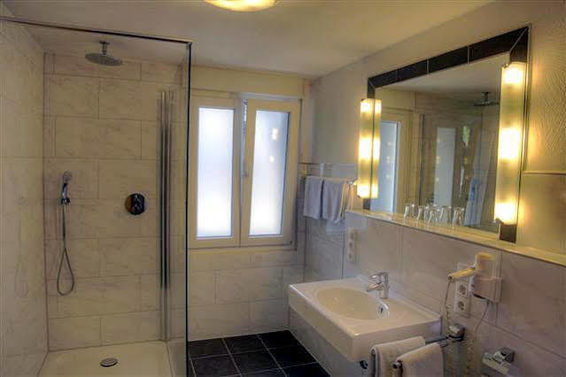Breer S Hotel Schwerte Bagian luar foto